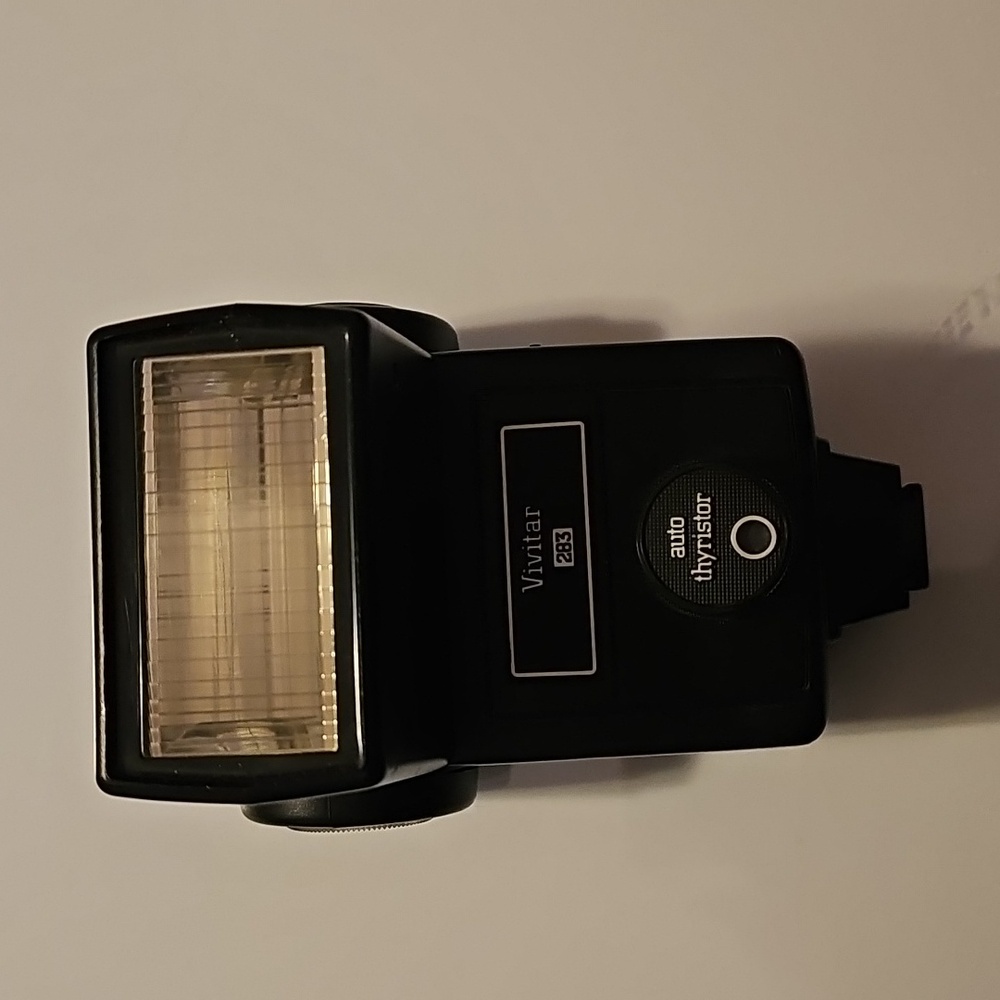 283 Auto Thyristor Flash - Black